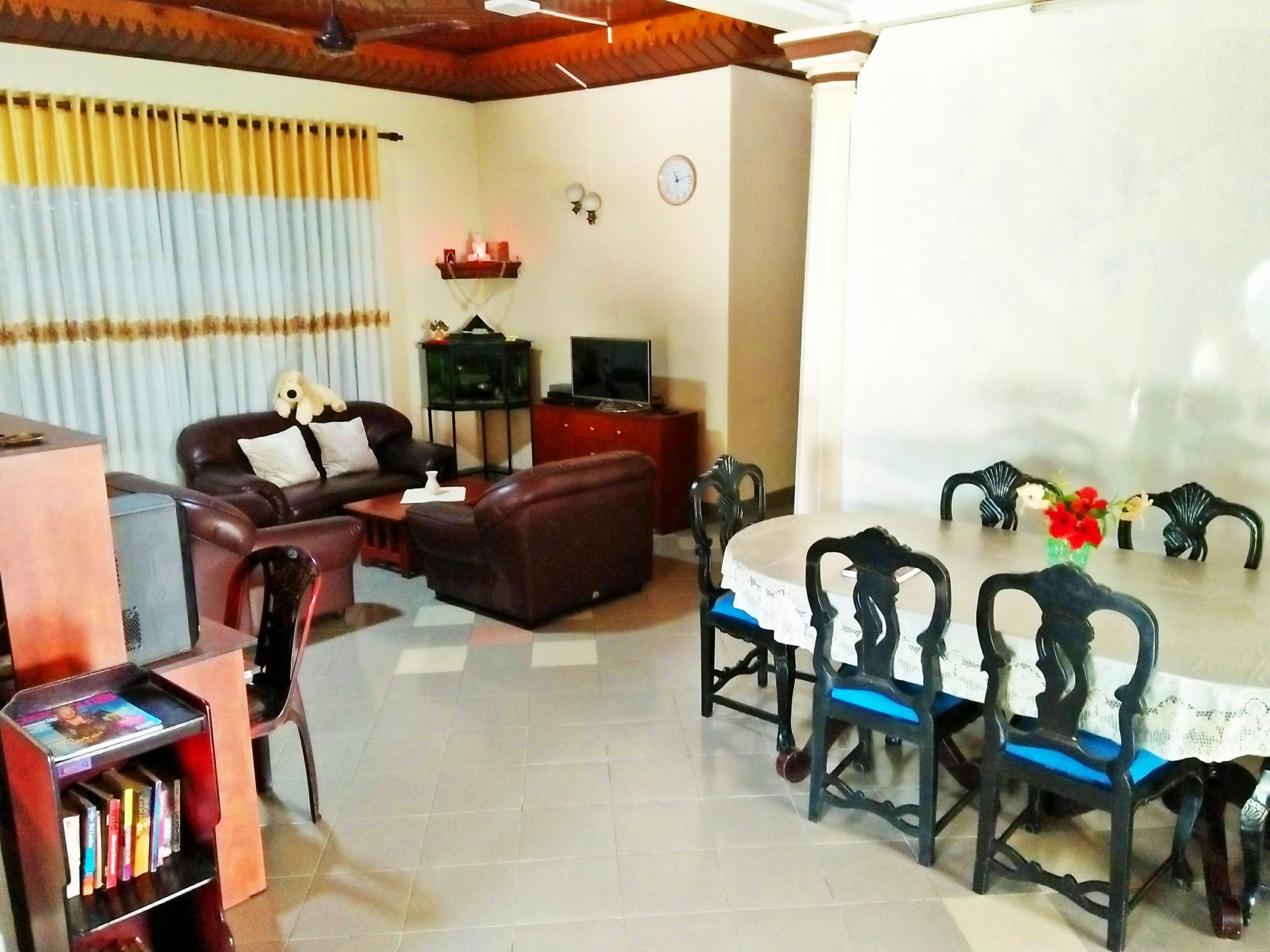 Ruslanka Homestay Ettukala Ngoại thất bức ảnh